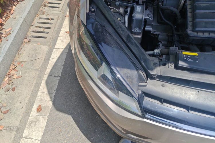 Volkswagen Golf 2014 car image #8