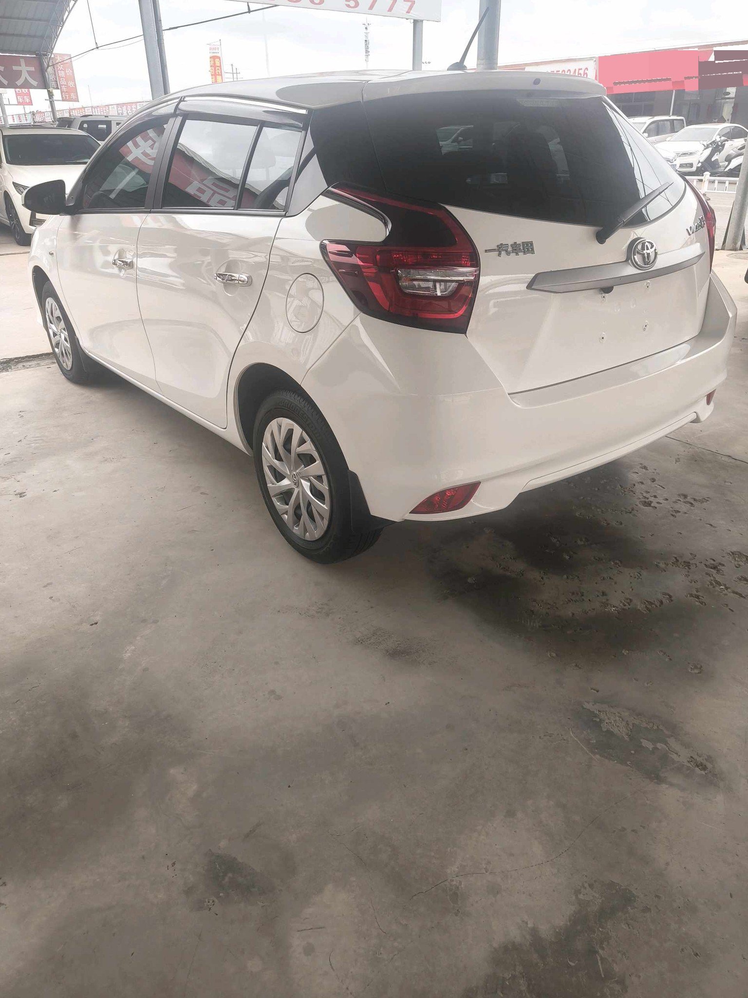 Toyota Vios FS 2023 image de voiture #11
