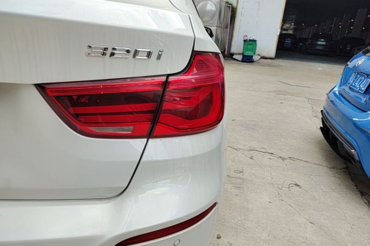 BMW 3 Series GT 2019 #8 BMW 3 Series GT 2019 صورة سيارة #8