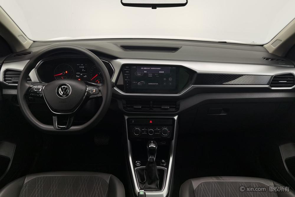 Volkswagen T-Cross 2020 #12 Volkswagen T-Cross 2020 car image #12