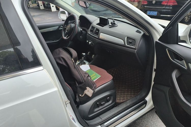 Audi Q3 2015 #27 Audi Q3 2015 car image #27