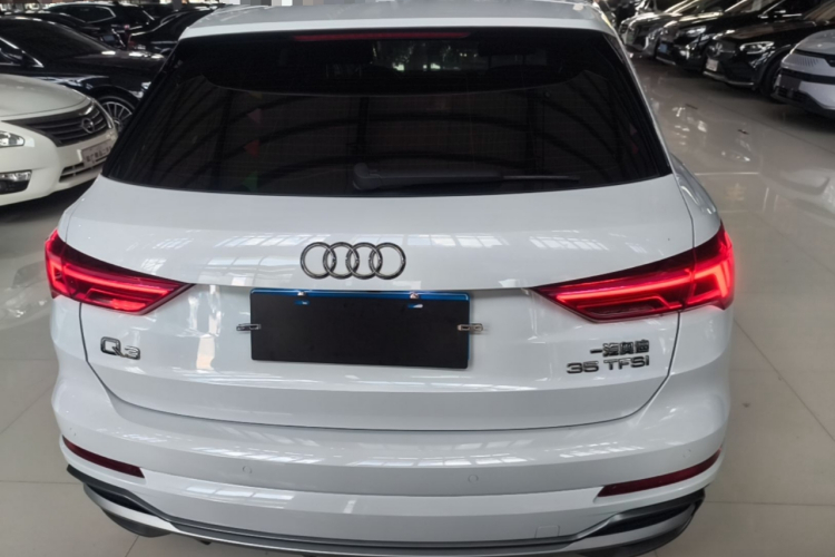 Audi Q3 2021 #6 Audi Q3 2021 car image #6