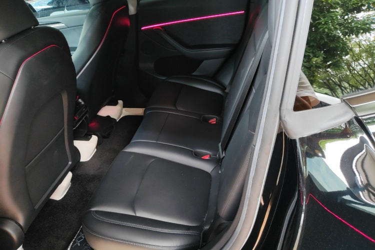 Tesla Model Y 2023 #17 Tesla Model Y 2023 car image #17