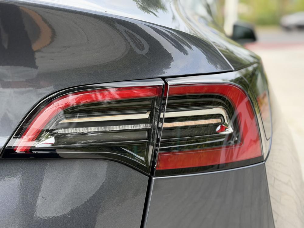 Tesla Model Y 2022 #9 Tesla Model Y 2022 car image #9