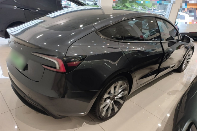 Tesla Model 3 2024 #7 Tesla Model 3 2024 car image #7