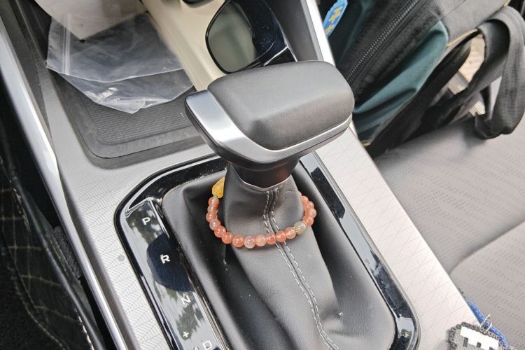 GEELY Emgrand 2022 car image #14