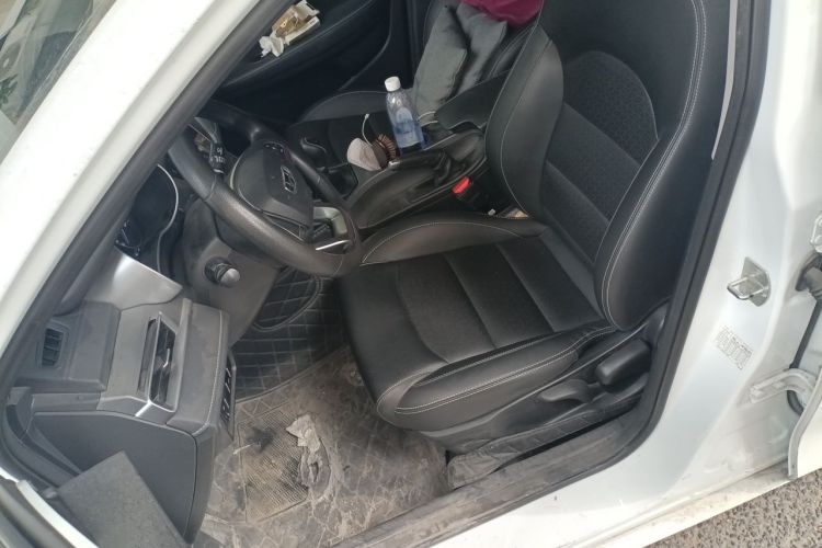 GEELY Emgrand 2021 car image #15