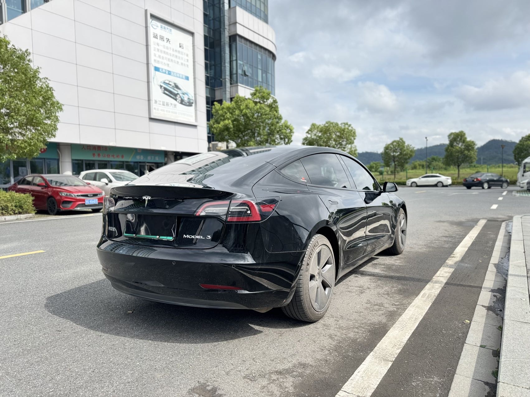 Tesla Model 3 2022 #4 Tesla Model 3 2022 car image #4