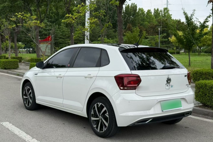 Volkswagen Polo 2019 car image #5