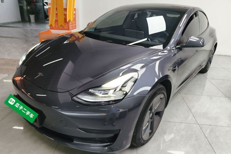 Tesla Model 3 2023 car image #2