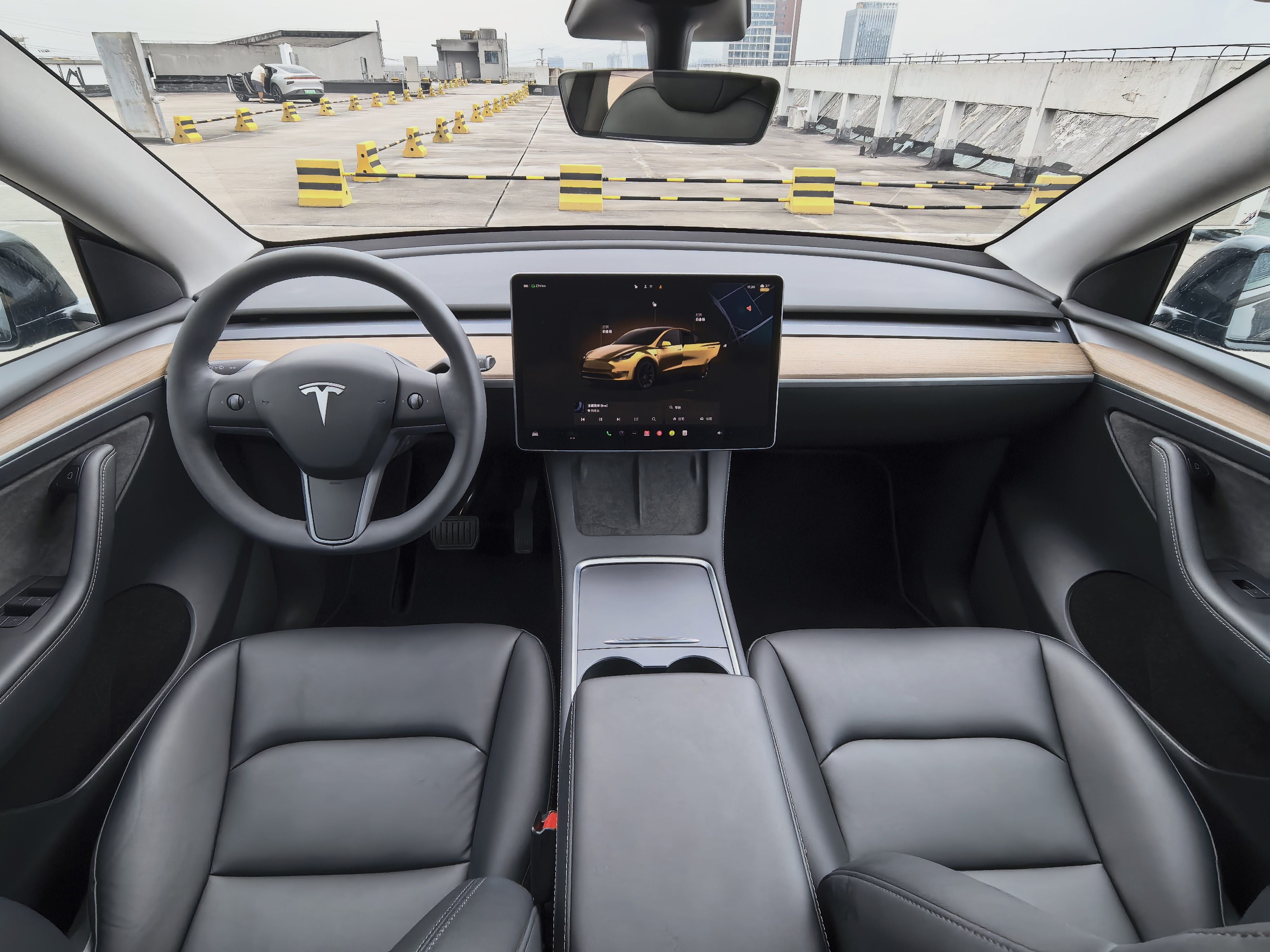 Tesla Model Y 2022 car image #5