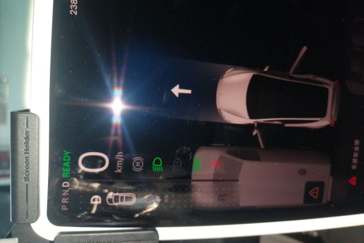 Tesla Model 3 2024 immagine di auto #12