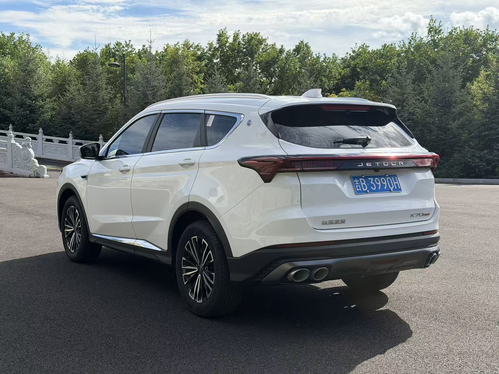 Jetour X70 PLUS 2023 #4 Jetour X70 PLUS 2023 car image #4