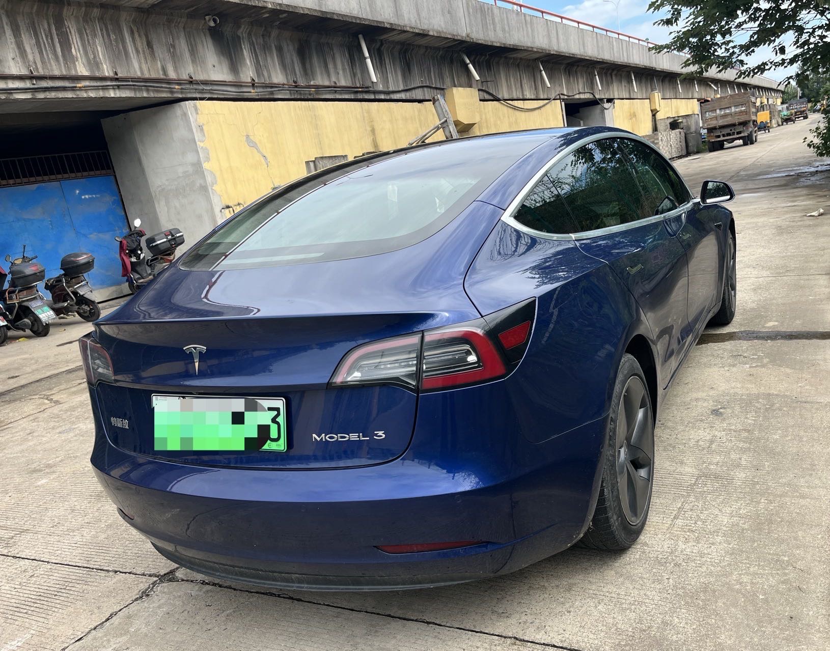 Tesla Model 3 2020 car image #4