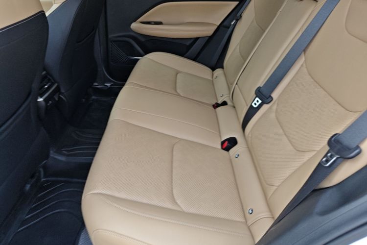 GEELY Emgrand L HiP 2024 car image #17