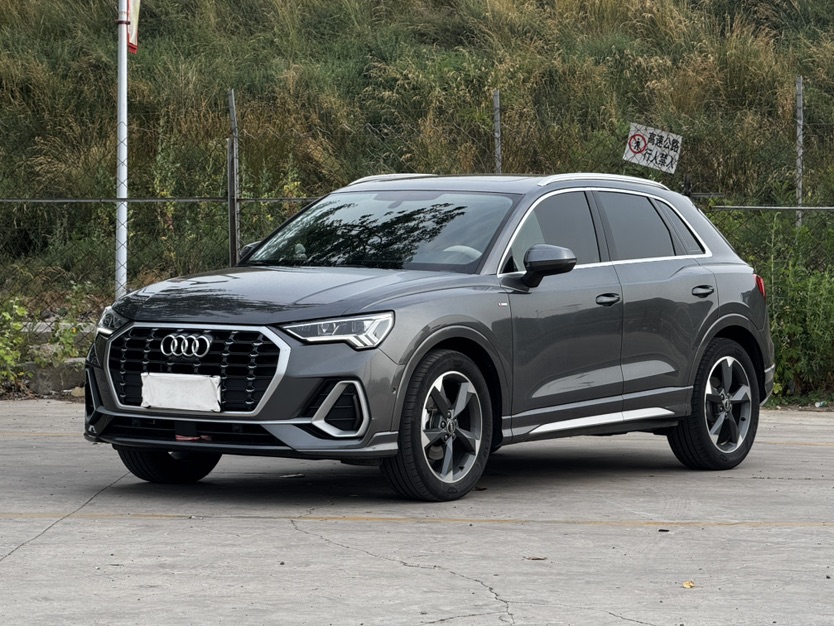 Audi Q3 2022 Audi Q3 2022 car image
