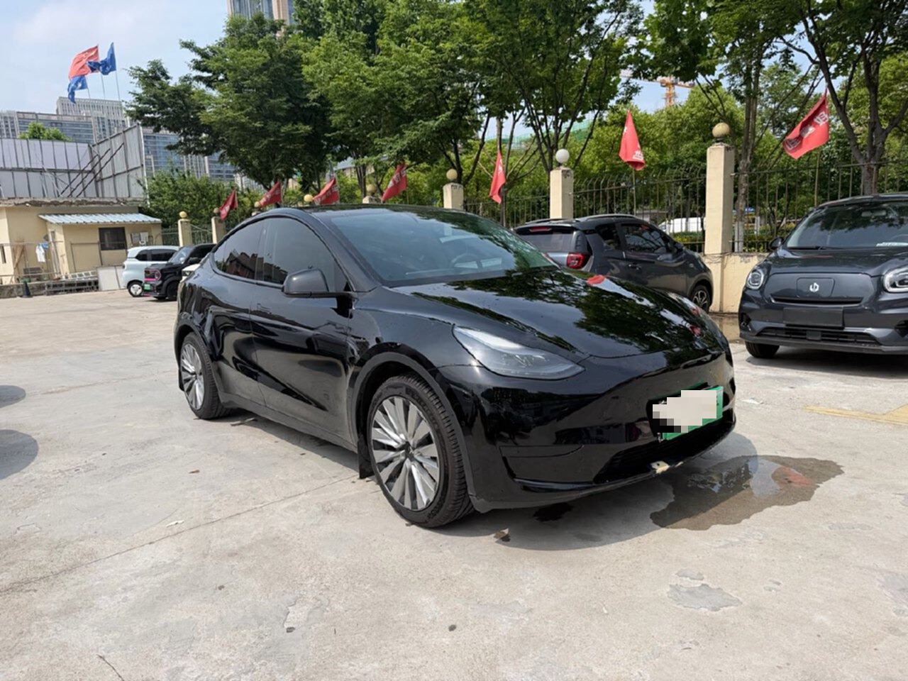 Tesla Model Y 2023 #4 Tesla Model Y 2023 car image #4