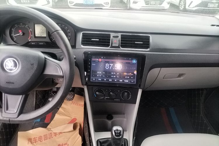 2017 immagine di auto #13