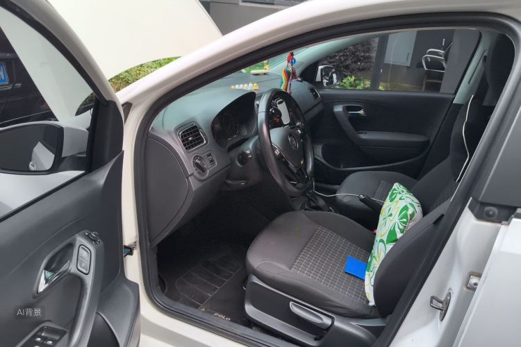 Volkswagen Polo 2016 #18 Volkswagen Polo 2016 car image #18