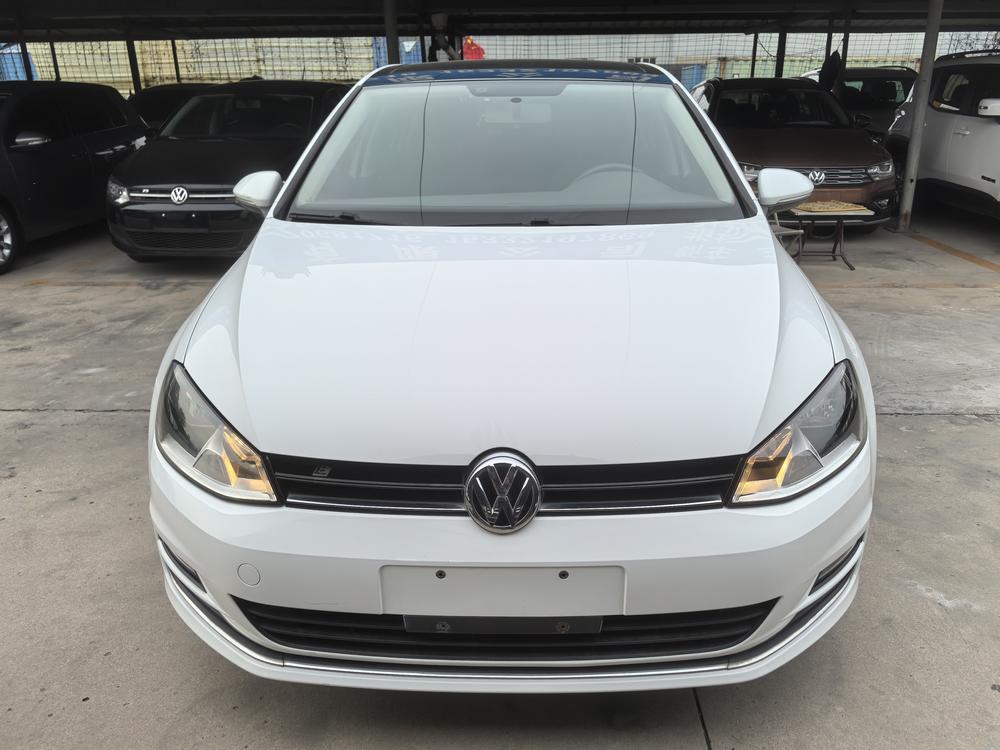 Volkswagen Golf 2016 car image #2