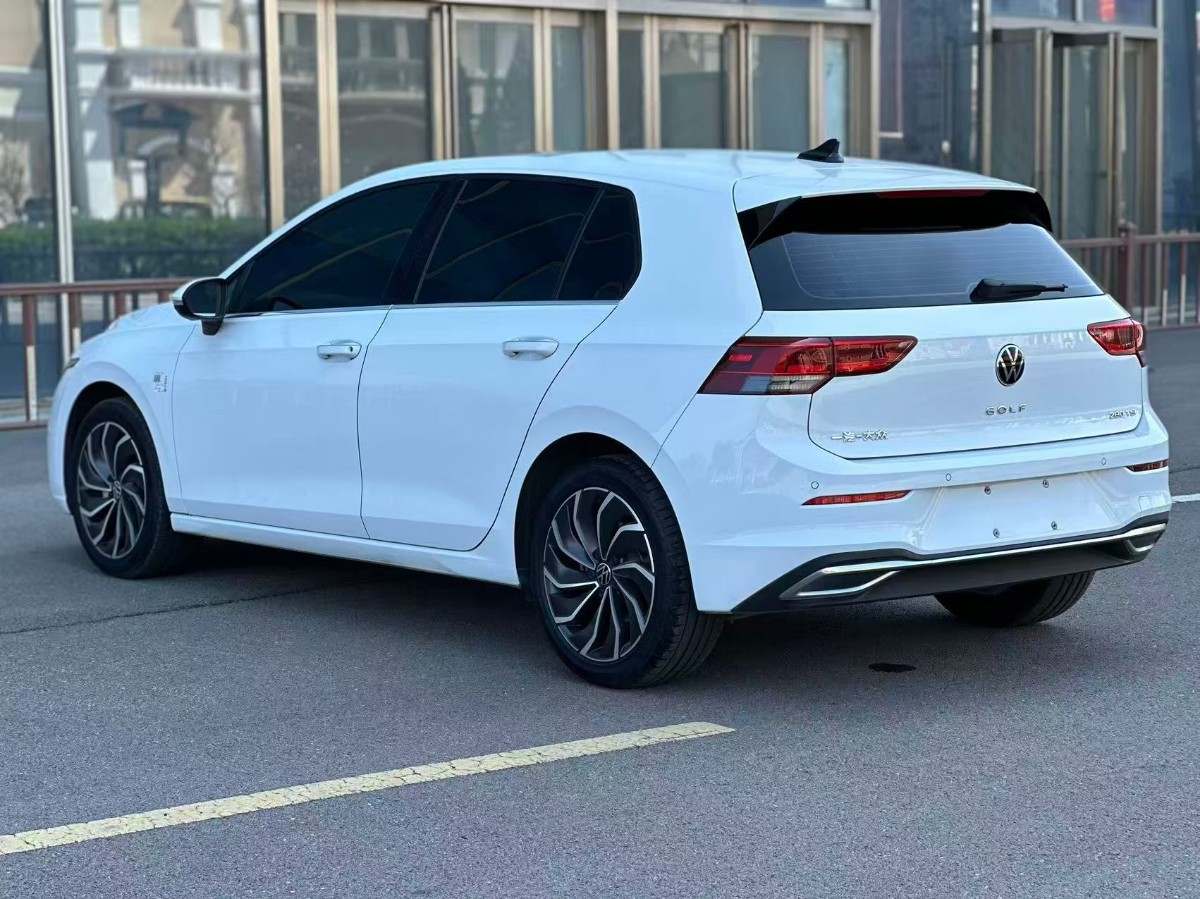 2023 car image #7