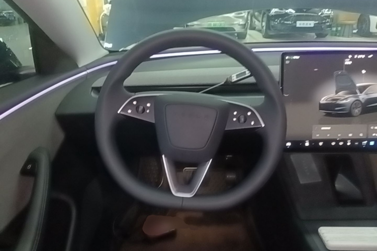 Tesla Model 3 2024 #11 Tesla Model 3 2024 car image #11
