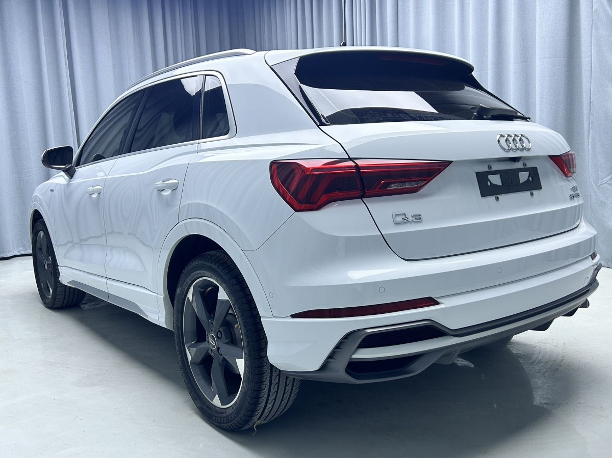 Audi Q3 2022 immagine di auto #6