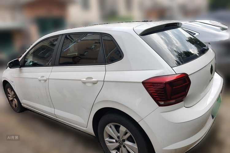 Volkswagen Polo 2022 car image #5