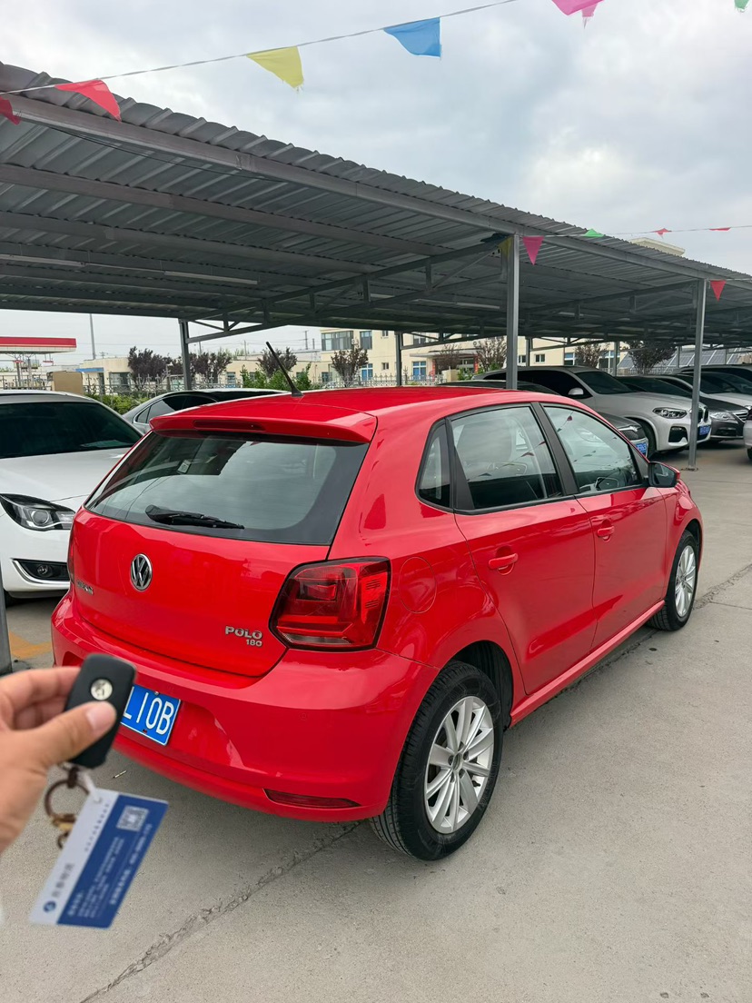 Volkswagen Polo 2016 car image #4