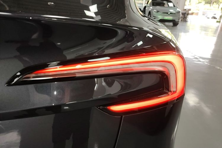 Tesla Model 3 2024 #8 Tesla Model 3 2024 car image #8