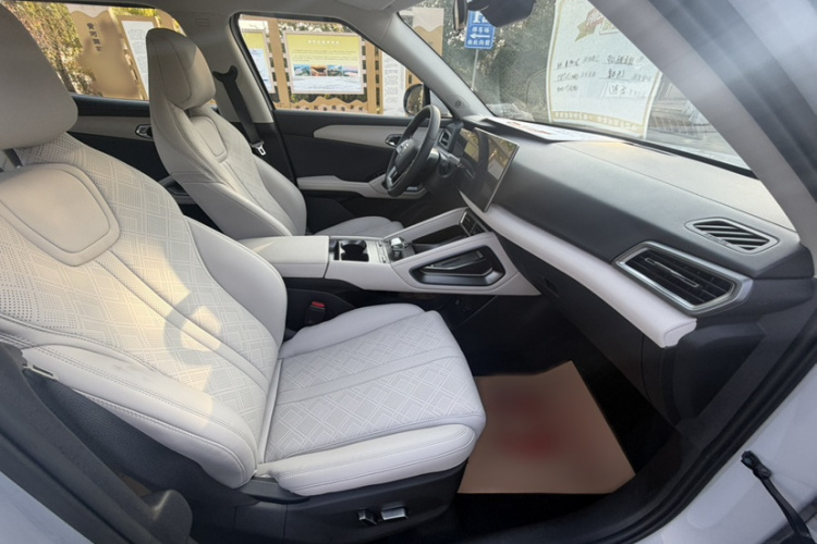 BYD YuanUP 2024 #21 BYD YuanUP 2024 immagine di auto #21