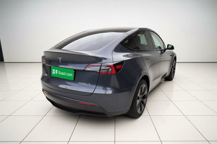 Tesla Model Y 2024 #7 Tesla Model Y 2024 immagine di auto #7