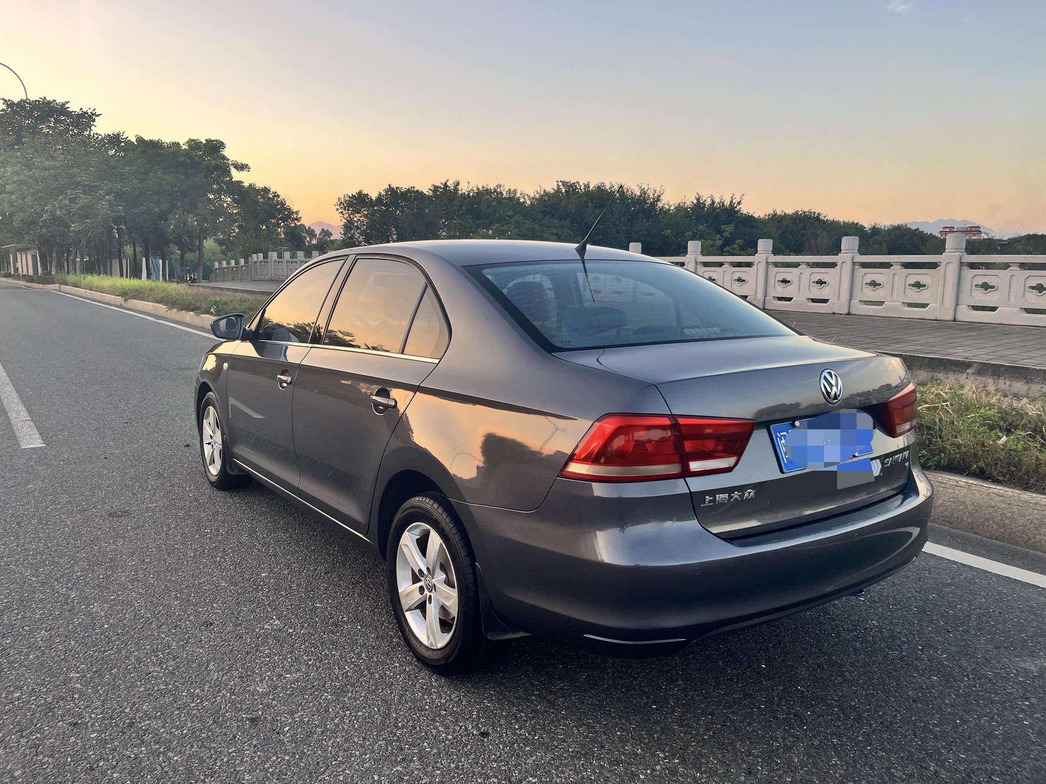 Volkswagen Santana 2015 car image #8