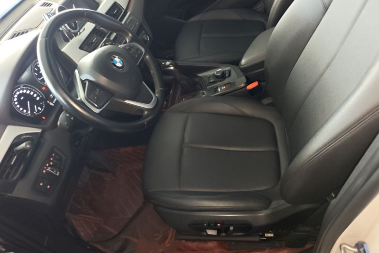 BMW X1 2018 #15 BMW X1 2018 car image #15