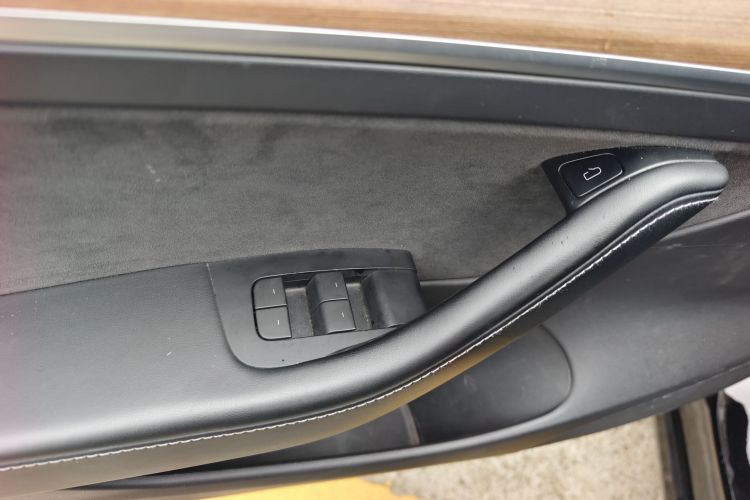 Tesla Model 3 2022 #17 Tesla Model 3 2022 car image #17