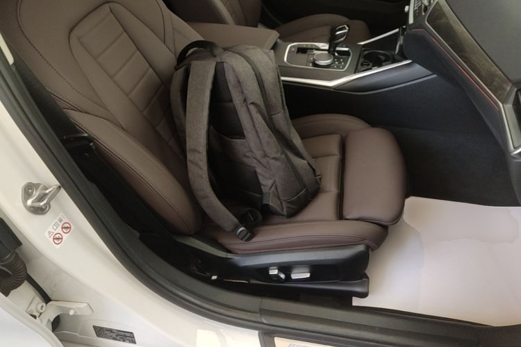 BMW 3 Series 2020 #23 BMW 3 Series 2020 car image #23