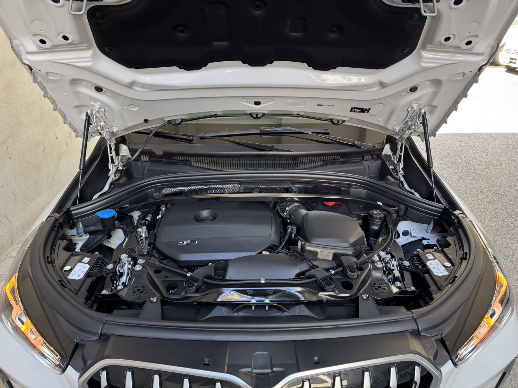 BMW X1 2023 car image #12