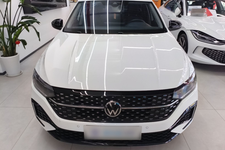 Volkswagen Lavida 2024 car image #3