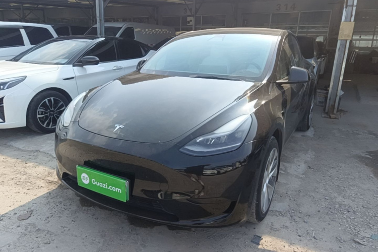 Tesla Model Y 2022 #2 Tesla Model Y 2022 car image #2