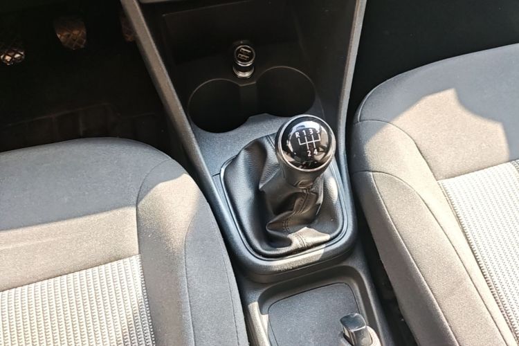 Volkswagen Polo 2017 #14 Volkswagen Polo 2017 car image #14