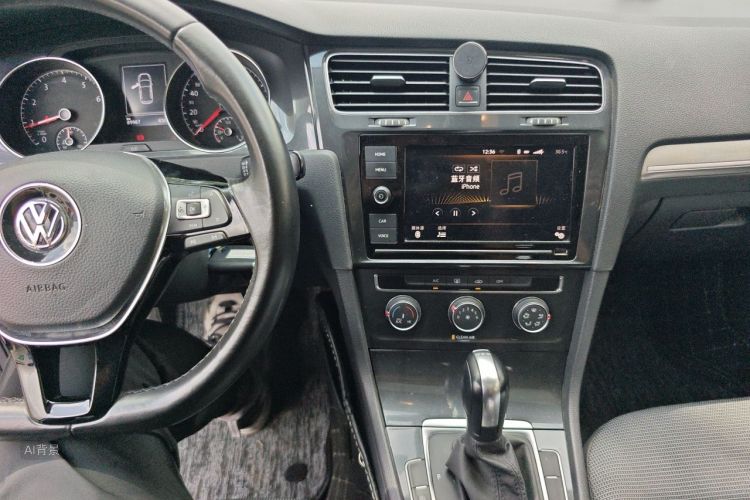 Volkswagen Golf 2019 #15 Volkswagen Golf 2019 car image #15