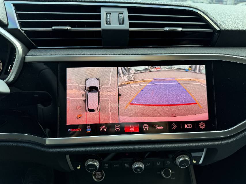 Audi Q3 2023 car image #17