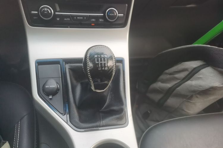 GEELY Emgrand GL 2017 immagine di auto #18