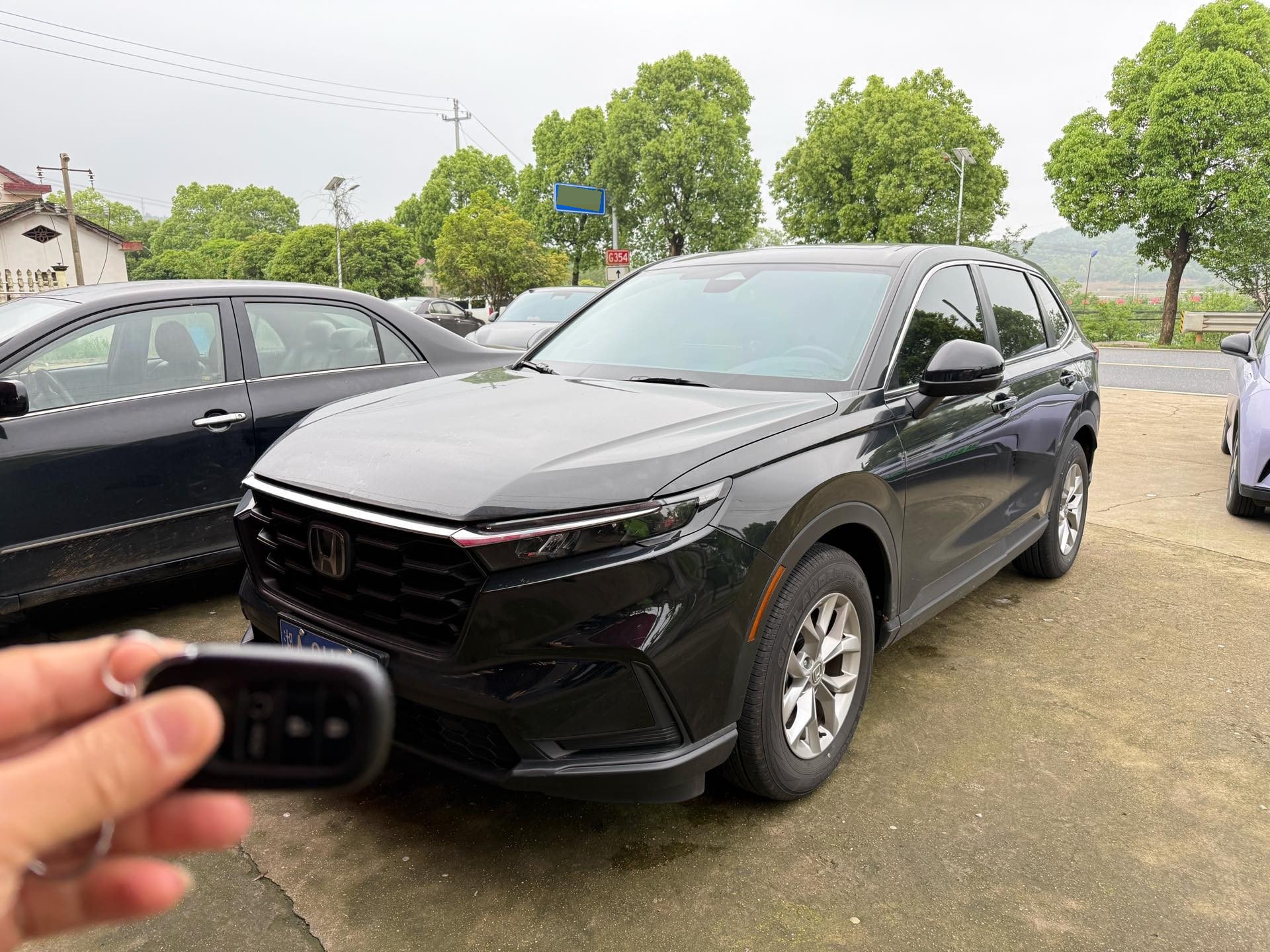 Honda CR-V 2024 car image 