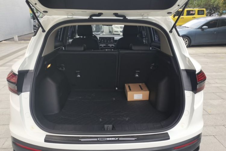 GEELY Coolray 2025 #21 GEELY Coolray 2025 car image #21