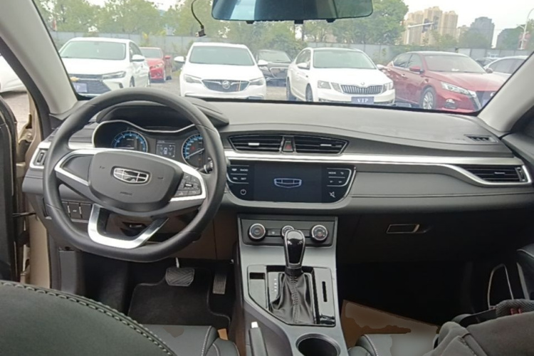 GEELY Emgrand 2020 #10 GEELY Emgrand 2020 car image #10