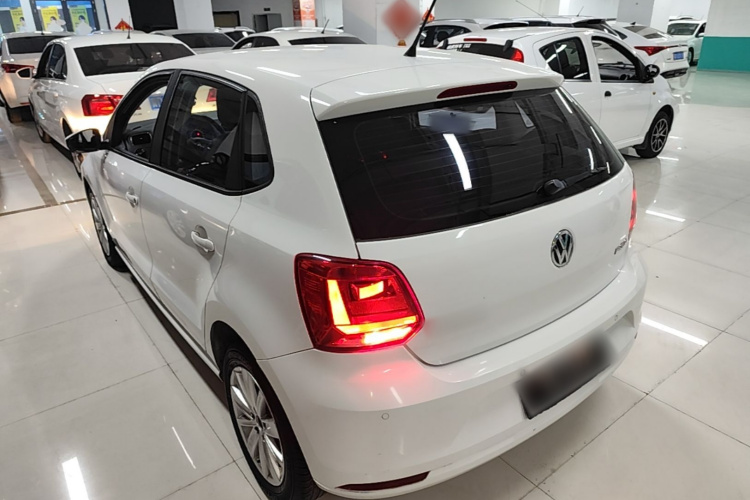 Volkswagen Polo 2016 #5 Volkswagen Polo 2016 car image #5