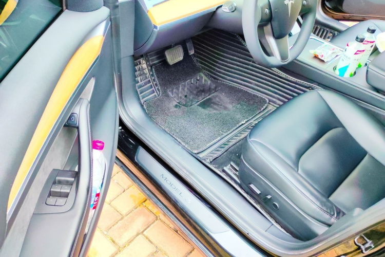 Tesla Model 3 2021 car image #9