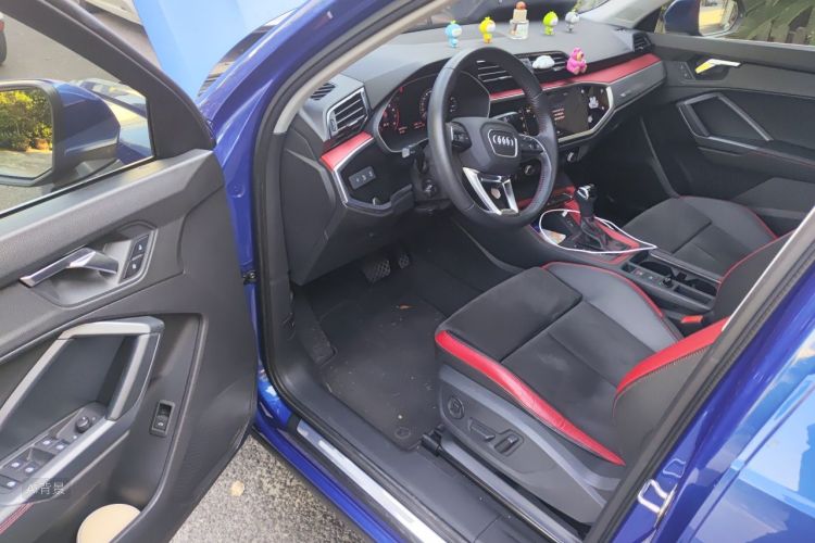 Audi Q3 2019 #18 Audi Q3 2019 car image #18