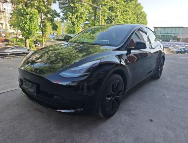 Tesla Model Y 2023 car image 